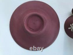 Rare Wedgwood Jasperware Crimson Couleur Tasse Et Soucoupe En Excellent État