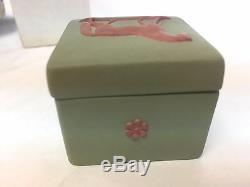Rare! Wedgwood Jasperware Terra Cotta Sur La Sagare Mini Box Carré Mini Box Withorig Box