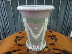 Rare Wedgwood Museum Series Tricolor Lilac Jasperware Pilar Vase Edition Limitée