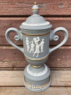 Rare Wedgwood Style Jasperware Non Marqué Gray 12 Femmes Golf Trophy W /lid