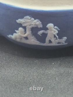 Rare boîte couverte néoclassique en jasperware Wedgwood du 18ème siècle, bleu cobalt, diamètre 12 cm