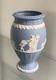 Rare Grand Vase Wedgwood En Jaspe Bleu &laquo; R&eacute;colte Abondante &raquo;, En Tr&egrave;s Bon &eacute;tat