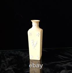 Rare vase à bouton néoclassique en jaspe Prunus couleur jaune primevère Wedgwood 13,8 cm