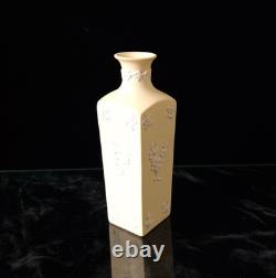 Rare vase à bouton néoclassique en jaspe Prunus couleur jaune primevère Wedgwood 13,8 cm
