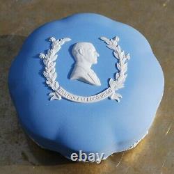 Sar Le Duc D’édimbourg Prince Philip Wedgwood Jasperware Box