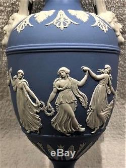 Scarce (c. 1973) Wedgwood Blue Jasperware Heures De Danse Large 11 Urnes Mint