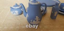 Service à thé miniature en jasperware bleu Wedgwood