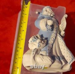 Statuette en jaspe bleu Wedgewood (très rare)