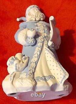 Statuette en jaspe bleu Wedgewood (très rare)