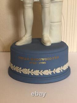 Statuette en jaspe bleu et blanc édition limitée du 250e anniversaire de Josiah Wedgwood