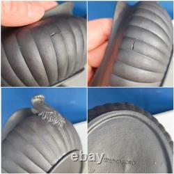 Sucrier antique Wedgwood en basalte noir avec crémier assorti en forme de pot à lait, Jasper Ware
