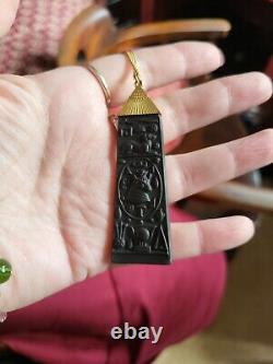 Superbe Collier Pendentif Obélisque de Réveil Égyptien Rare WEDGWOOD avec Boîte en Basalte Noir