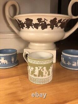 Tasse à café en jaspe Wedgwood avec putti du début du XIXe siècle