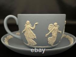 Tasse et soucoupe Wedgwood Jasperware Dancing Hours bleu, jamais utilisées