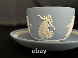 Tasse et soucoupe Wedgwood Jasperware Dancing Hours bleu, jamais utilisées