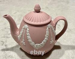 Théière individuelle WEDGWOOD en jaspe rose avec couvercle de 6 oz. en excellent état