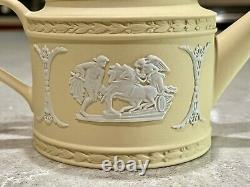 Théière miniature Ulysse en jaspe jaune primevère Wedgwood de 3,5 pouces de hauteur