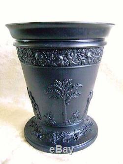 Très Grand Antique 1894 Wedgwood Jaspe Noir Vase Arcadien Avec Grenouille