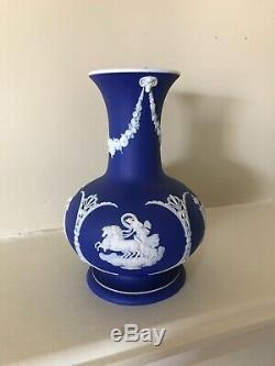 Très Rare Wedgwood Seulement Jasperware Vase