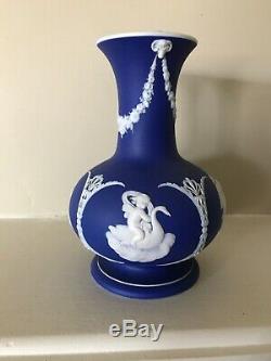 Très Rare Wedgwood Seulement Jasperware Vase