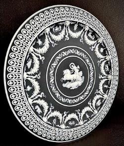 Très rare assiette en jaspe Wedgwood antique de l'époque victorienne (1872) (9/23cm, 550g)