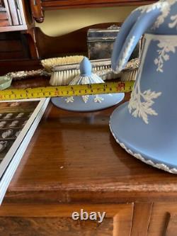 Urne en jaspe Wedgwood bleu grande, avec couvercle, en parfait état, bleu avec w