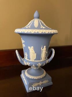 Urne en jaspe bleu Wedgwood, grande, avec couvercle, en parfait état, bleue avec w