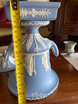 Urne en jaspe bleu Wedgwood, grande, avec couvercle, en parfait état, bleue avec w