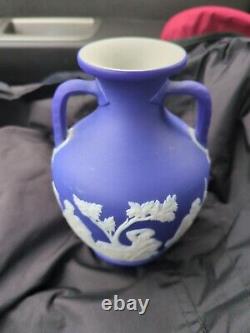 Urne en jaspe bleu vintage de Wedgewood