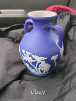 Urne en jaspe bleu vintage de Wedgewood