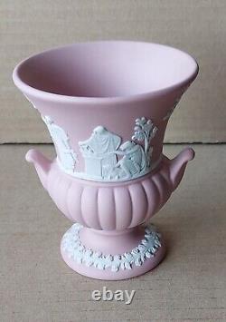 Urne en jaspe rose de Wedgwood