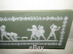 V Rare Wedgwood Petit Posy Vase Vert Et Jasperware Chérubins Plaque Carrelage C1800