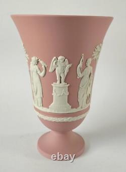 Vase Arcadien en jaspe rose Wedgwood