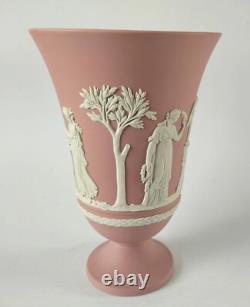 Vase Arcadien en jaspe rose Wedgwood