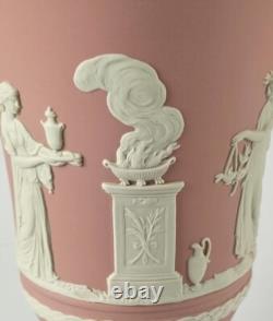 Vase Arcadien en jaspe rose Wedgwood