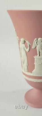 Vase Arcadien en jaspe rose Wedgwood