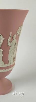 Vase Arcadien en jaspe rose Wedgwood
