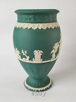 Vase Bountiful en Jasperware Vert de Wedgwood Spruce