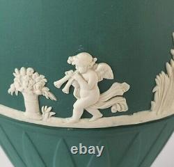 Vase Bountiful en Jasperware Vert de Wedgwood Spruce