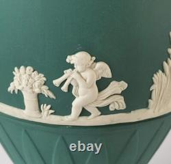 Vase Bountiful en jasperware Wedgwood Jasper vert épicéa 8 pouces