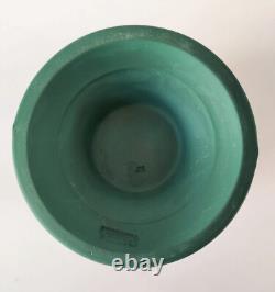 Vase Bountiful en jasperware Wedgwood Jasper vert épicéa 8 pouces