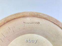 Vase De Figurines Néoclassiques Wedgwood Bleu Jasperware, 8 1/4'' X 7 1/4'