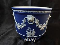 Vase/Fleur de pot en Jasperware Wedgwood bleu foncé plongé