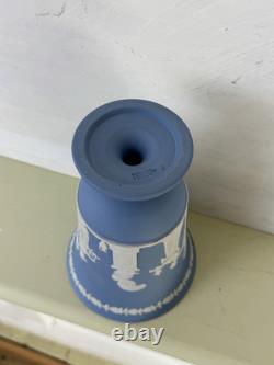 Vase Large en Jasperware Wedgwood, Style 'Arcadia' en Bleu Poudré