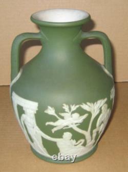 Vase PORTLAND 7 en jaspe vert Wedgwood