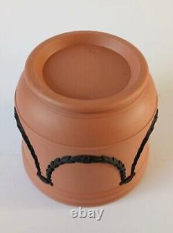 Vase/Plant Pot en Terracotta et Jaspe Noir de Wedgwood