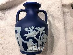Vase Portland 6 Vintage En Porcelaine Trempée Dans Du Jasper Ware Wedgwood, Bleu C. 1910 Nice