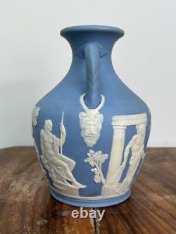 Vase Portland en Jasperware bleu clair Wedgwood 18 cm Cameo classique