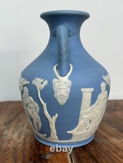 Vase Portland en Jasperware bleu clair Wedgwood 18 cm Cameo classique
