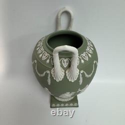 Vase Urne Classique en Jasperware Vert Vintage de Wedgwood avec Musées